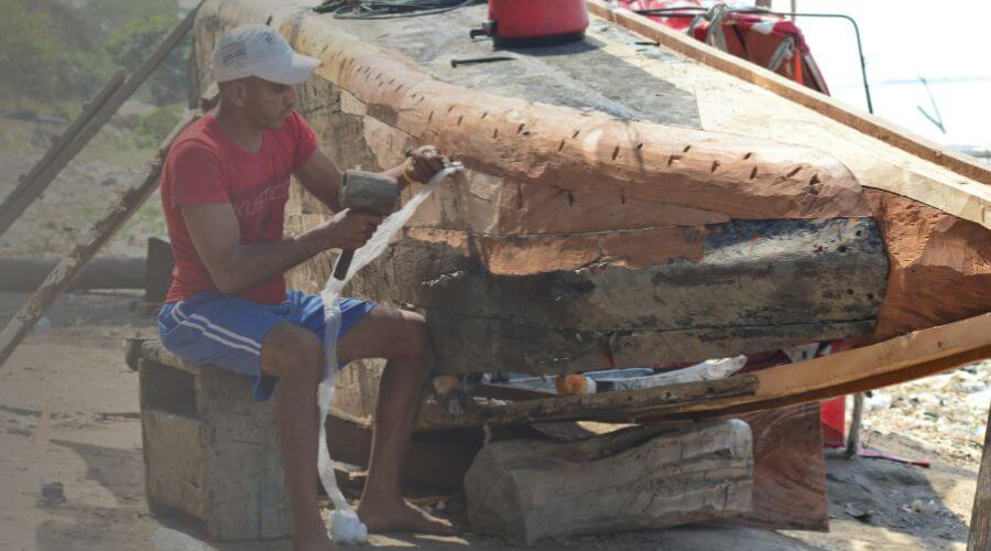 Why choose water damage cleanup for ceiling water damage repair in Daytona Beach